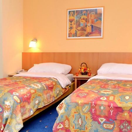 Bellis Hotel Sankt Urban Εξωτερικό φωτογραφία